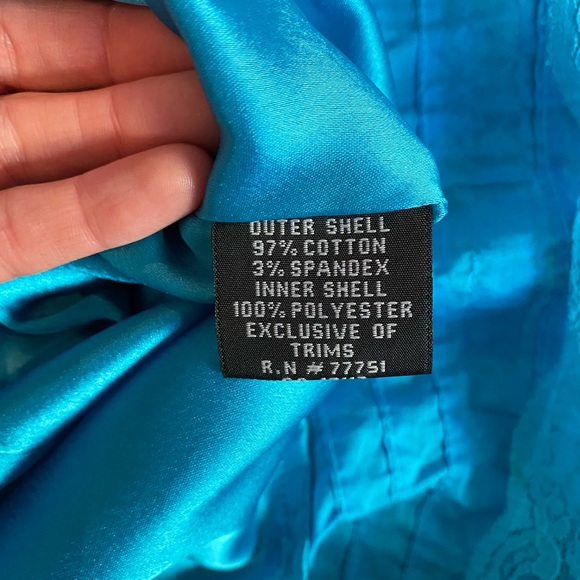 Dress - Picture 3 of 3